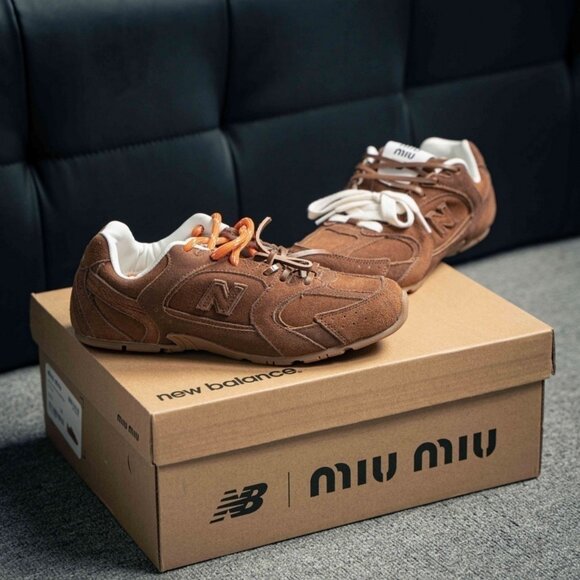 Miumiu x New Balance 530 Classic Sneake - Picture 1 of 9